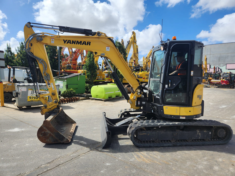 2021 YANMAR VIO55-6 5.6T EXCAVATOR (EX122) WITH RAIL SPEC AND 2350 HOURS