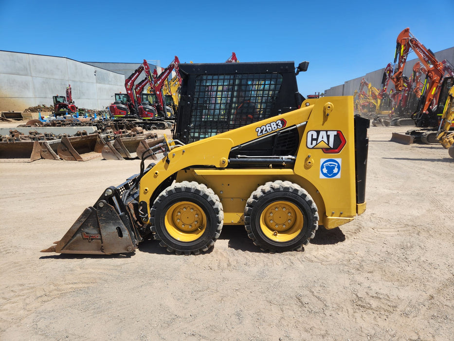 2022 CAT 226B3 SKID STEER LOADER WITH FULL A/C CAB, CIVIL SPEC AND LOW 556 HRS