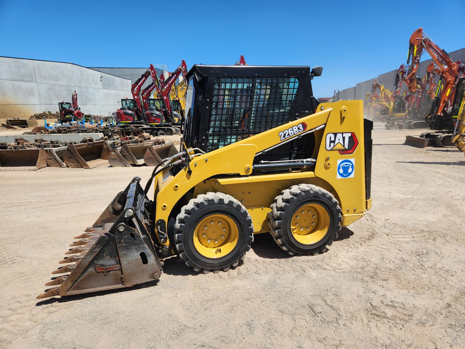 2022 CAT 226B3 SKID STEER LOADER WITH FULL A/C CAB, CIVIL SPEC AND LOW 556 HRS