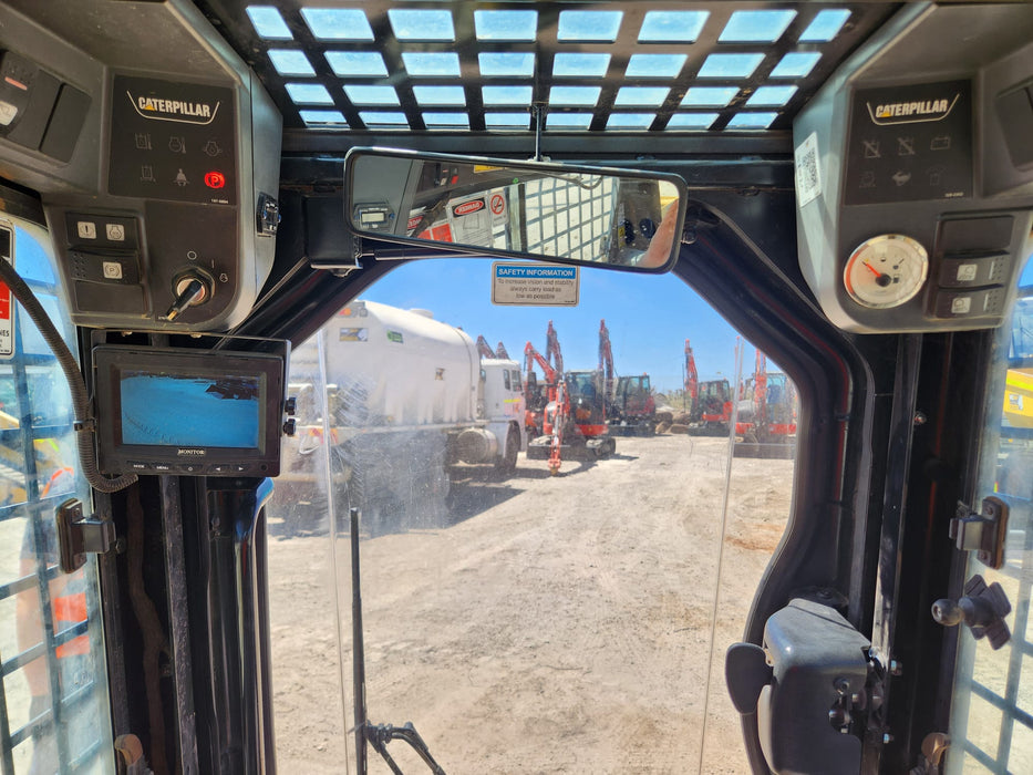 2022 CAT 226B3 SKID STEER LOADER WITH FULL A/C CAB, CIVIL SPEC AND LOW 556 HRS