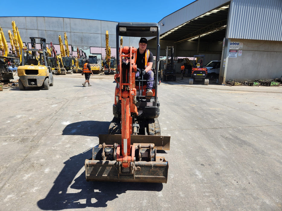 2020 KUBOTA U17-3 1.7T EXCAVATOR (E130) WITH HITCH, BUCKETS AND 1278 HOURS