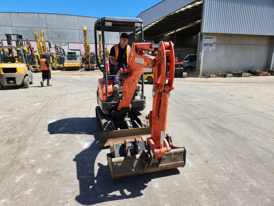 2020 KUBOTA U17-3 1.7T EXCAVATOR (E130) WITH HITCH, BUCKETS AND 1278 HOURS