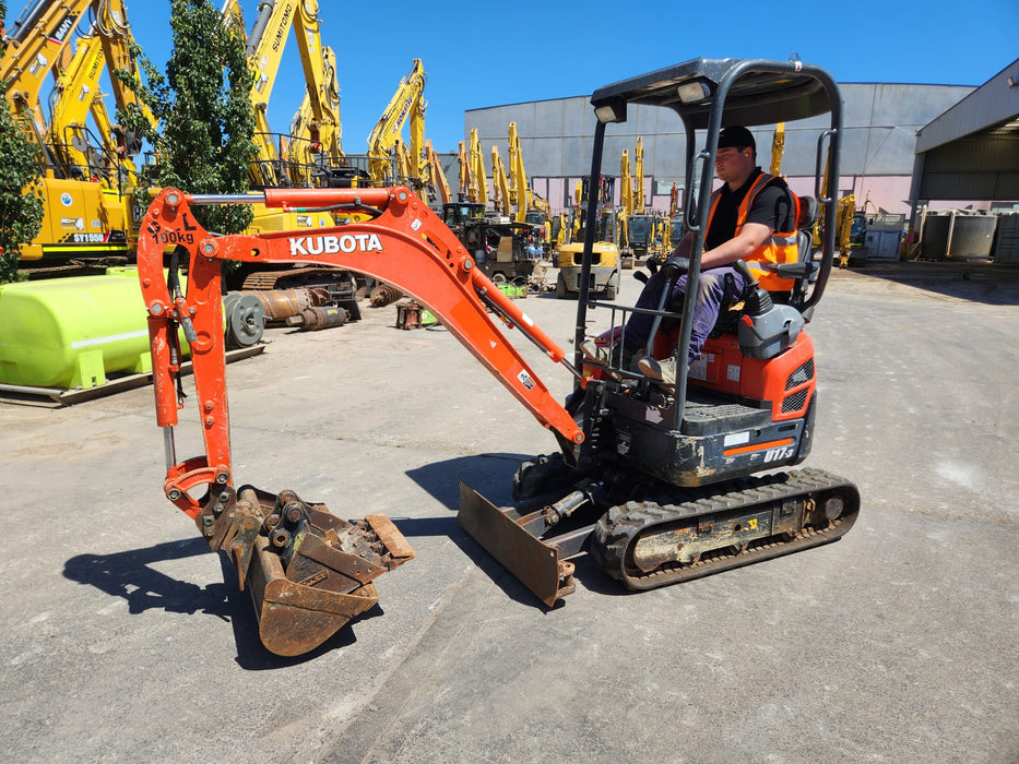 2020 KUBOTA U17-3 1.7T EXCAVATOR (E131) WITH HITCH, BUCKETS AND 1428 HOURS