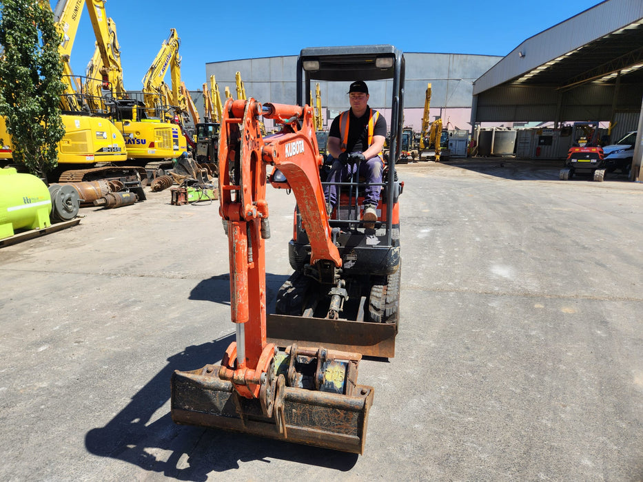 2020 KUBOTA U17-3 1.7T EXCAVATOR (E131) WITH HITCH, BUCKETS AND 1428 HOURS