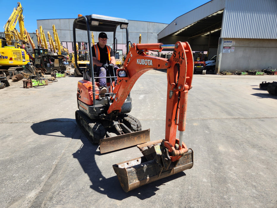 2020 KUBOTA U17-3 1.7T EXCAVATOR (E131) WITH HITCH, BUCKETS AND 1428 HOURS