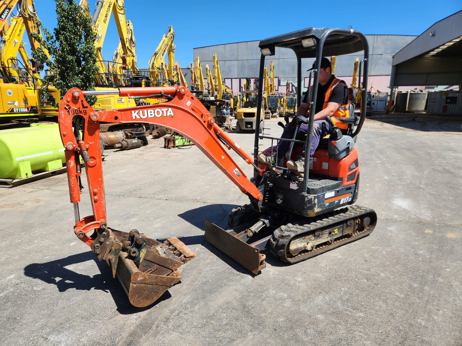 2020 KUBOTA U17-3 1.7T EXCAVATOR (E130) WITH HITCH, BUCKETS AND 1278 HOURS