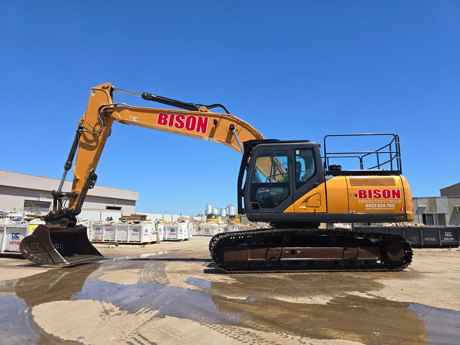 2019 CASE CX210C 21T EXCAVATOR WITH 3670 HOURS AND FULL SET BUCKETS