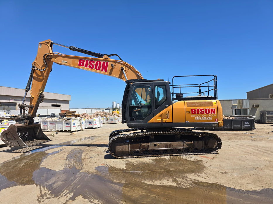 2019 CASE CX210C 21T EXCAVATOR WITH 3670 HOURS AND FULL SET BUCKETS