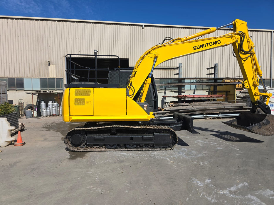 2016 SUMITOMO SH130-6 13T EXCAVATOR WITH CIVIL SPEC AND SIEVE BUCKET