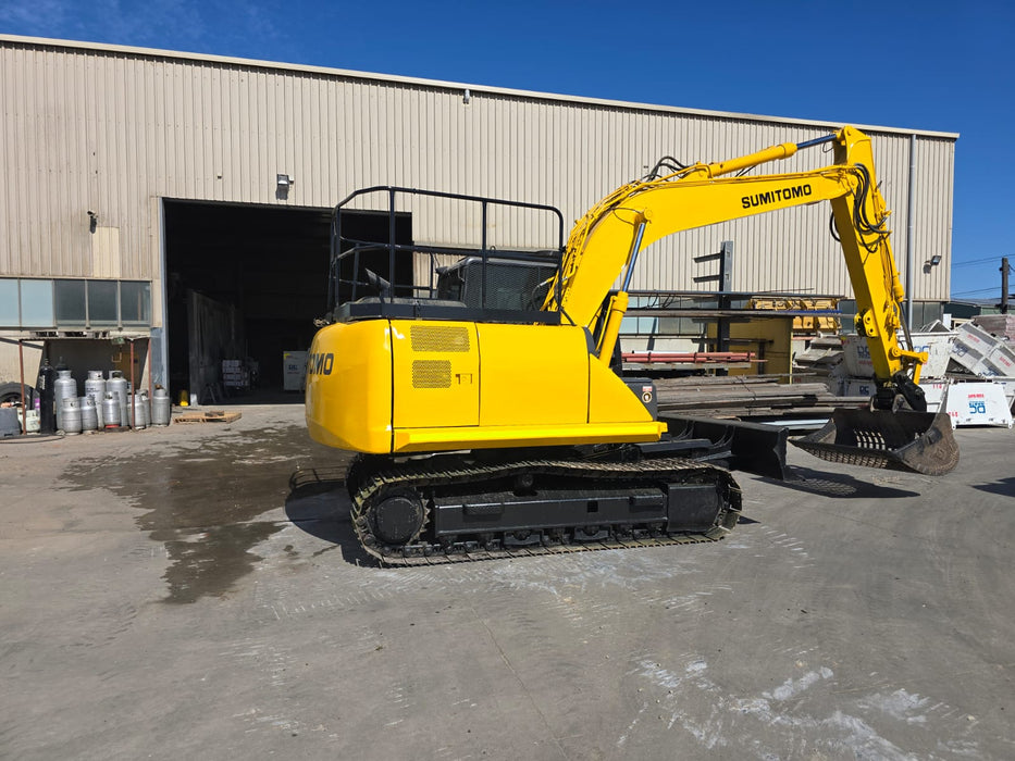 2016 SUMITOMO SH130-6 13T EXCAVATOR WITH CIVIL SPEC AND SIEVE BUCKET