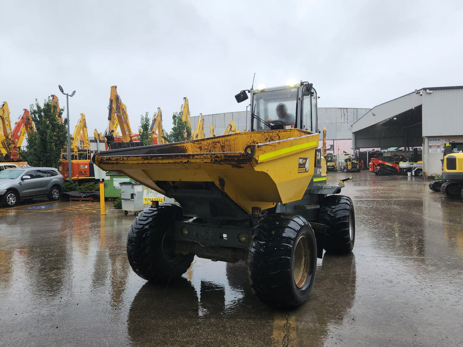 2017 WACKER NEUSON DW90 9T ARTICULATED SWIVEL SKIP DUMPER WITH 2550 HOURS