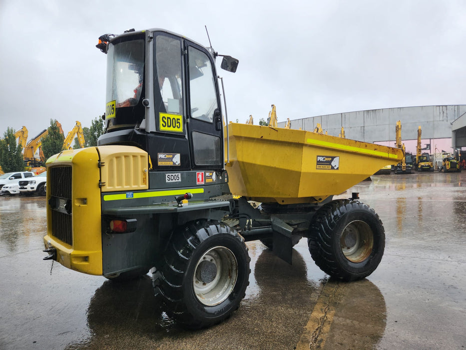 2017 WACKER NEUSON DW90 9T ARTICULATED SWIVEL SKIP DUMPER WITH 2550 HOURS