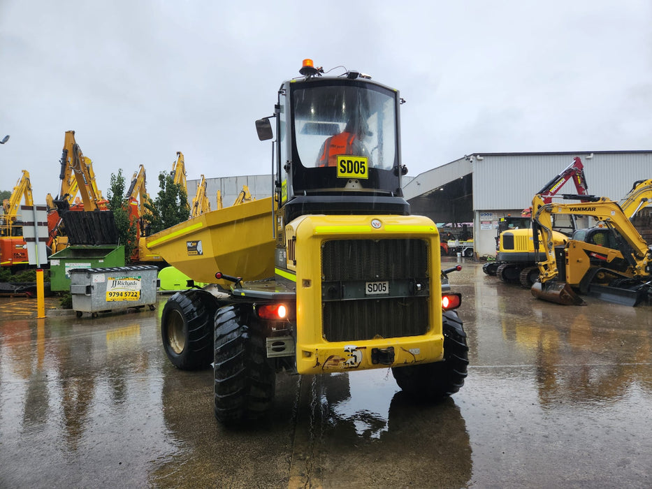 2017 WACKER NEUSON DW90 9T ARTICULATED SWIVEL SKIP DUMPER WITH 2550 HOURS