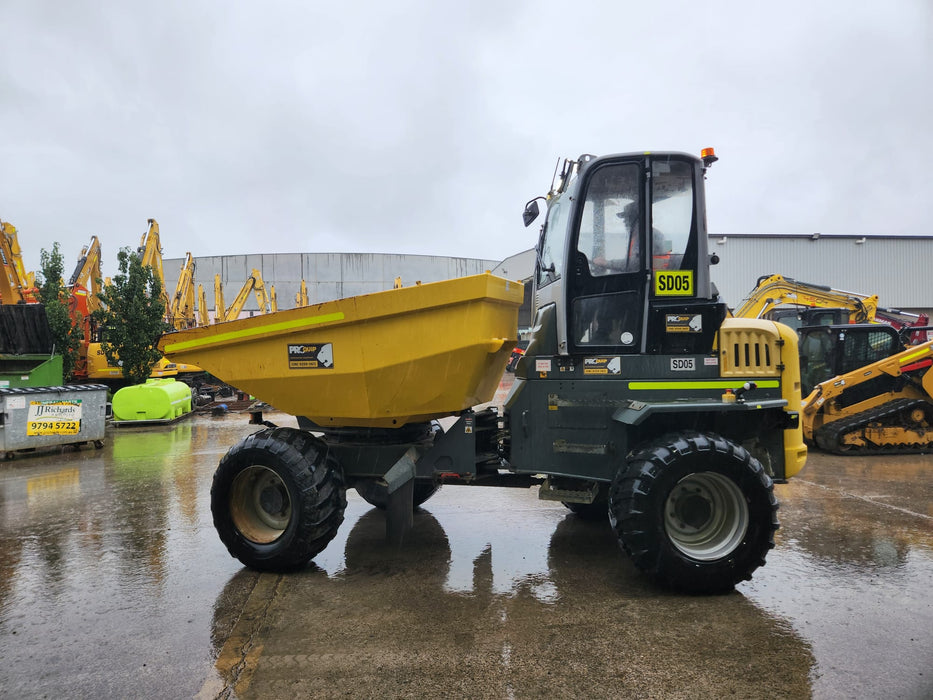 2017 WACKER NEUSON DW90 9T ARTICULATED SWIVEL SKIP DUMPER WITH 2550 HOURS