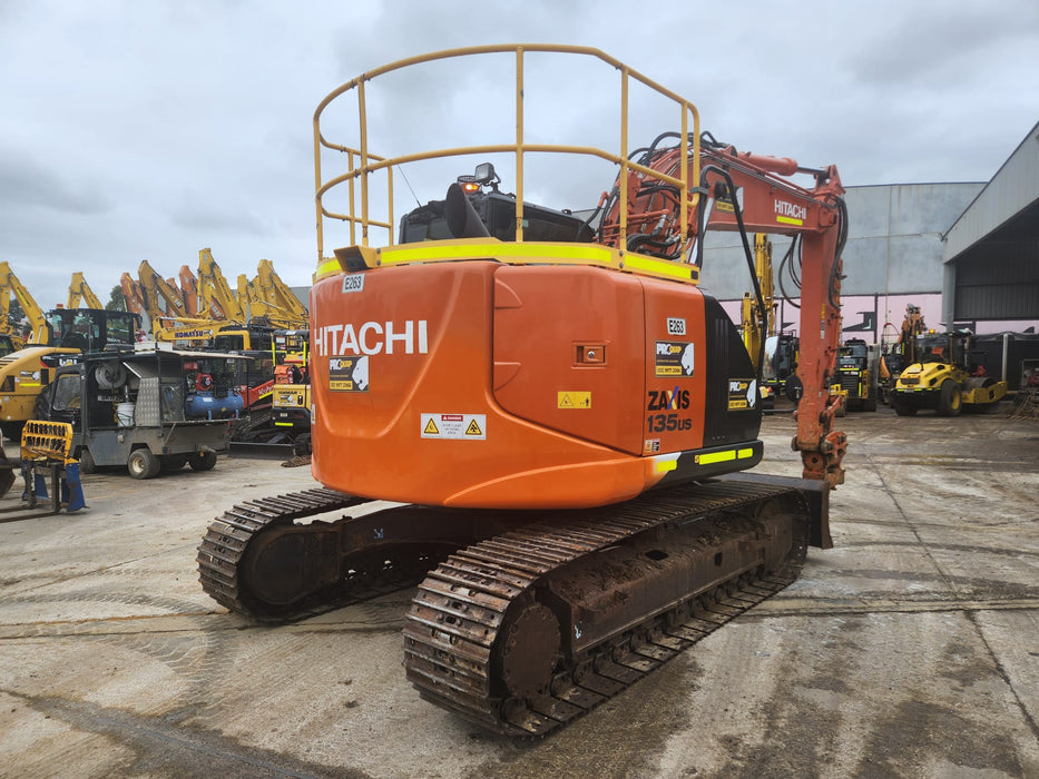 2020 HITACHI ZX135US-5 15T EXCAVATOR (E263) WITH TILT HITCH AND 3405HRS