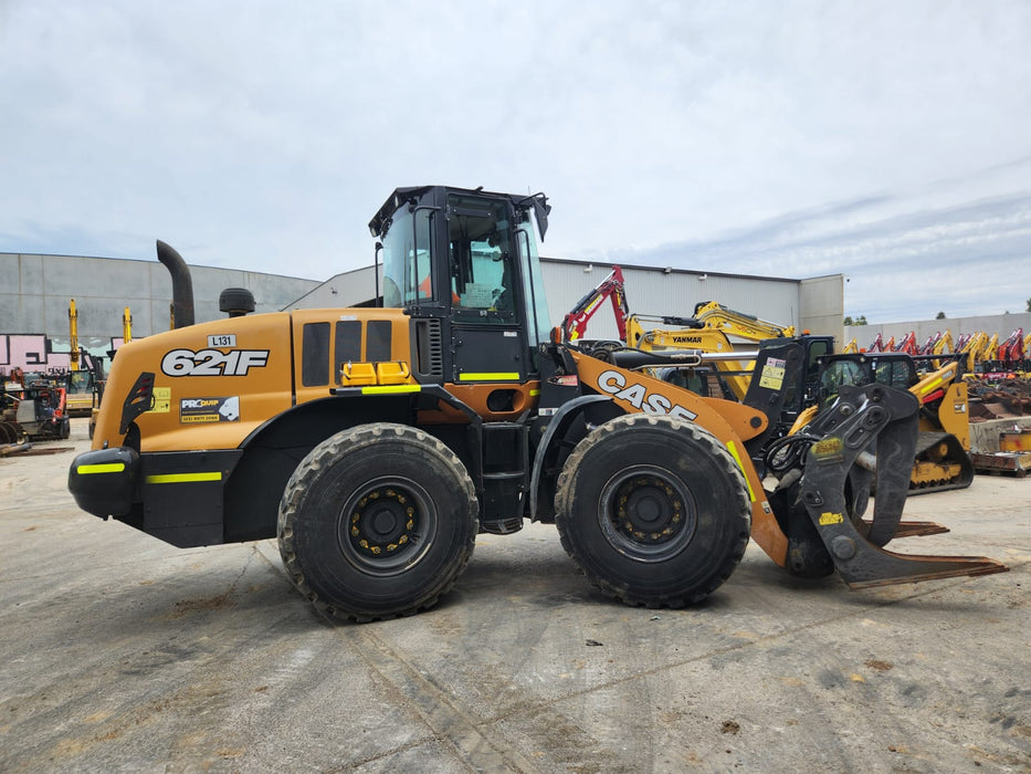 2020 CASE 621F 12T ARTIC WHEEL LOADER (L131) WITH HITCH, FORKS AND 2810 HOURS