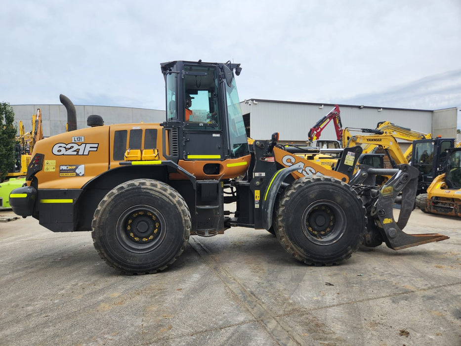 2020 CASE 621F 12T ARTIC WHEEL LOADER (L131) WITH HITCH, FORKS AND 2810 HOURS