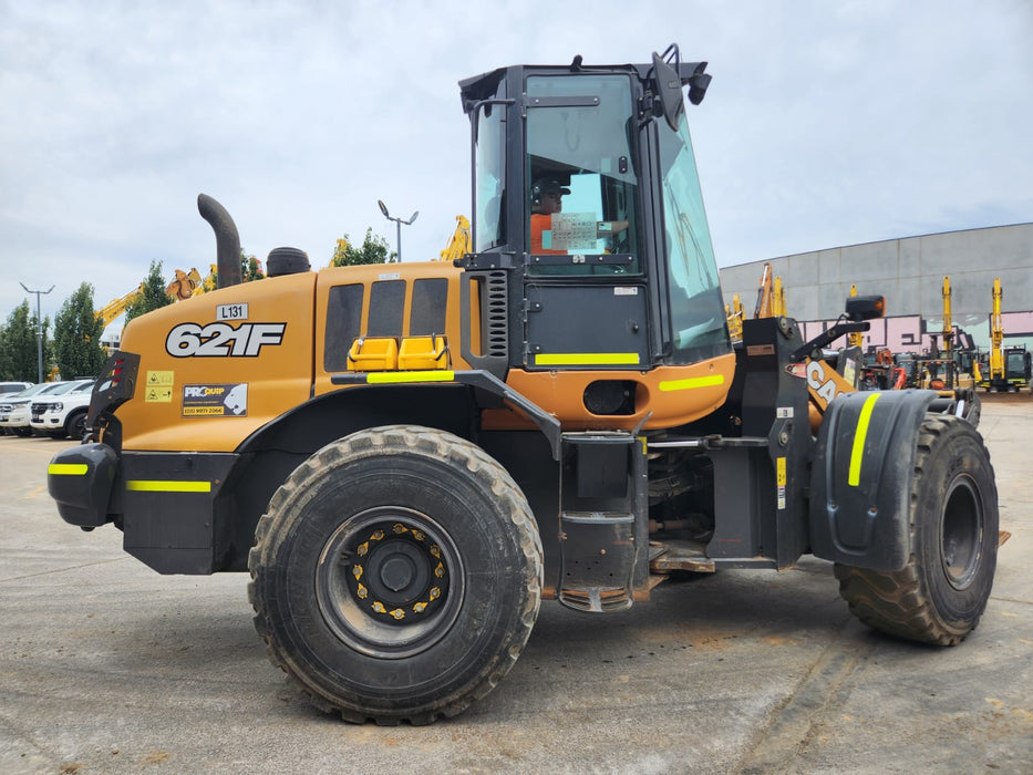 2020 CASE 621F 12T ARTIC WHEEL LOADER (L131) WITH HITCH, FORKS AND 2810 HOURS