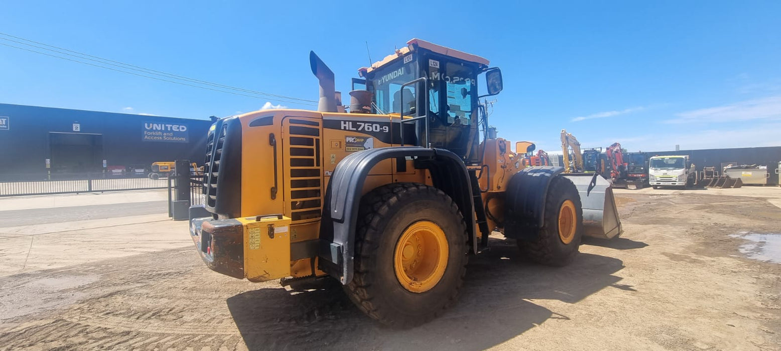 2019 HYUNDAI HL760-9 18T ARTIC WHEEL LOADER (L124) WITH HITCH, 4870 HRS