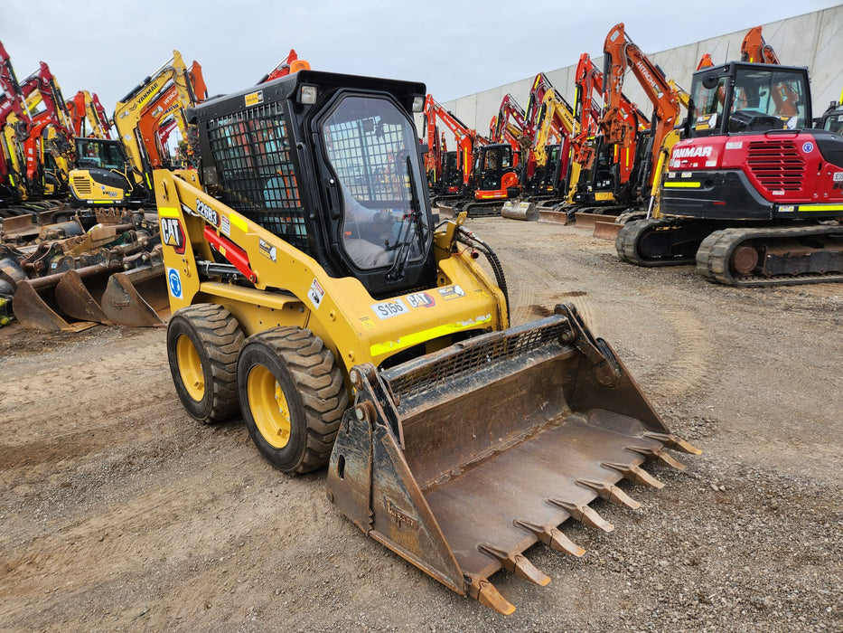 2023 CAT 226B3 SKID STEER (S156) WITH 4 IN 1 BUCKET, FULL CIVIL SPEC AND 320 HRS