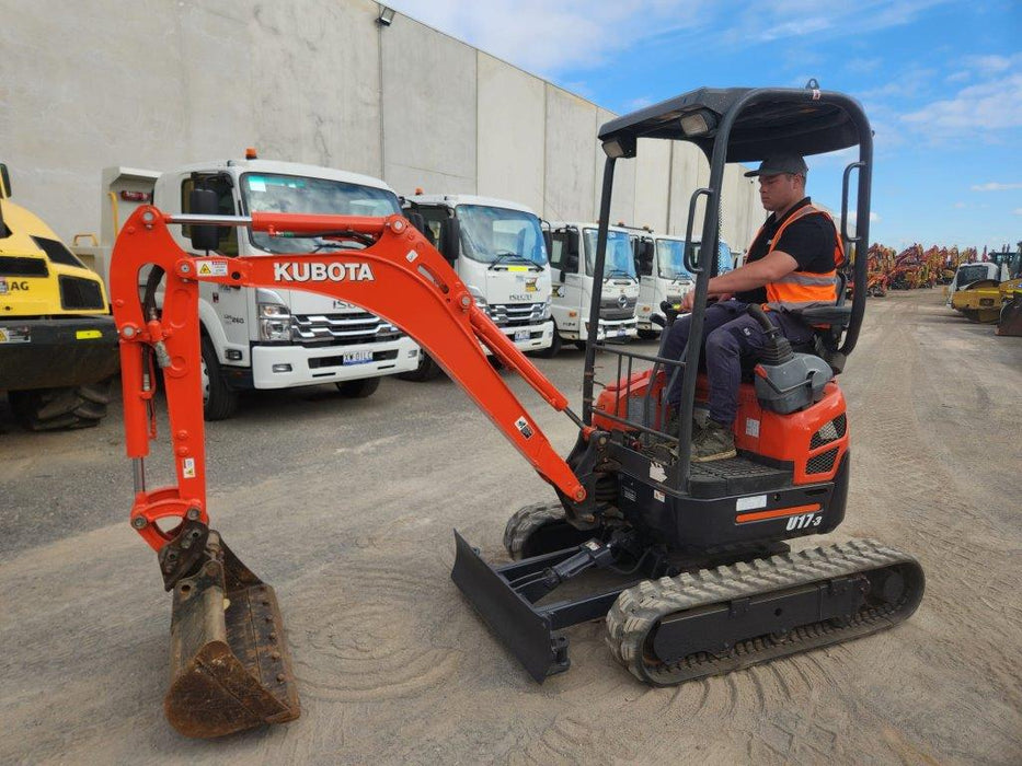 2020 KUBOTA U17-3 1.7T EXCAVATOR (E131) WITH HITCH, BUCKETS AND 1428 HOURS