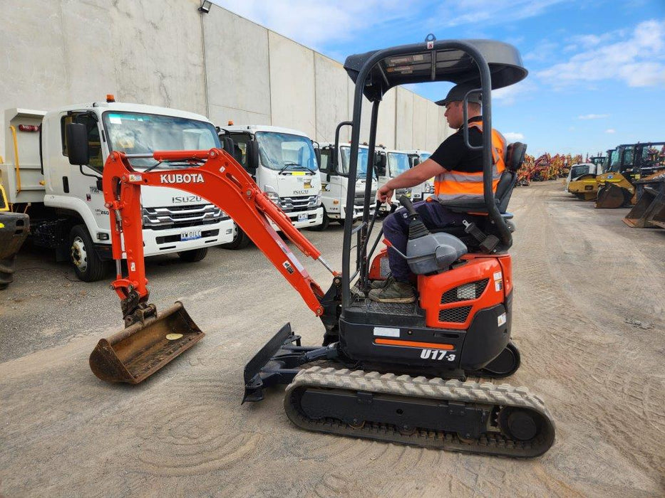 2020 KUBOTA U17-3 1.7T EXCAVATOR (E131) WITH HITCH, BUCKETS AND 1428 HOURS