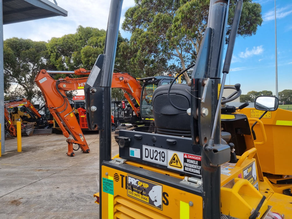 THWAITES 3T 2021 ARTIC SWIVEL SITE DUMPER (DU219) WITH 740 HOURS