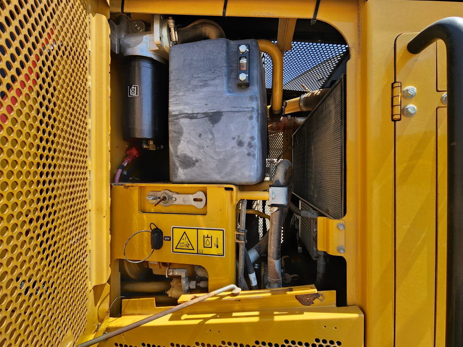 CAT 12M GRADER WITH REAR MS RIPPERS (G112), GPS WIRED AND 11500 HOURS. VGC