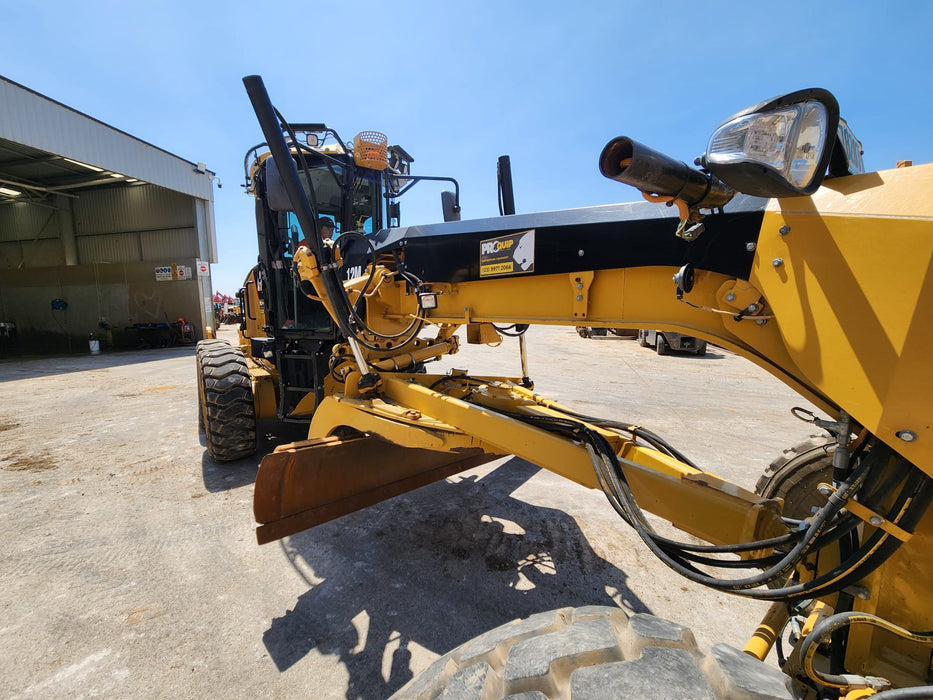 CAT 12M GRADER WITH REAR MS RIPPERS (G112), GPS WIRED AND 11500 HOURS. VGC