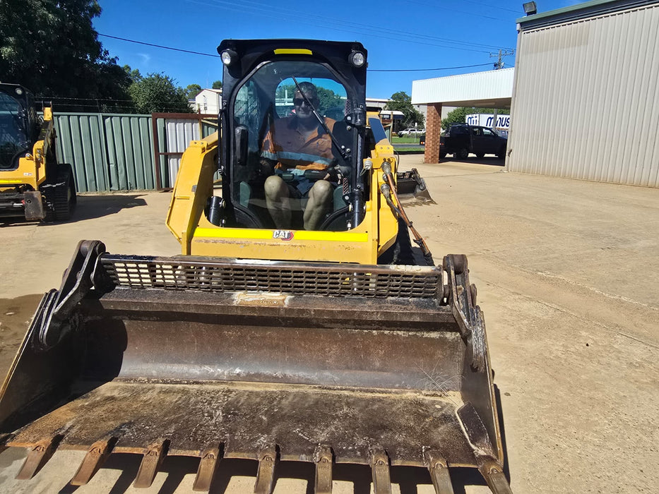 2019 CAT 239D3 TRACK LOADER (T686) WITH FULL CIVIL SPEC, 4 IN 1 AND 2180 HOURS