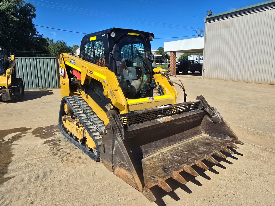 2019 CAT 239D3 TRACK LOADER (T686) WITH FULL CIVIL SPEC, 4 IN 1 AND 2180 HOURS