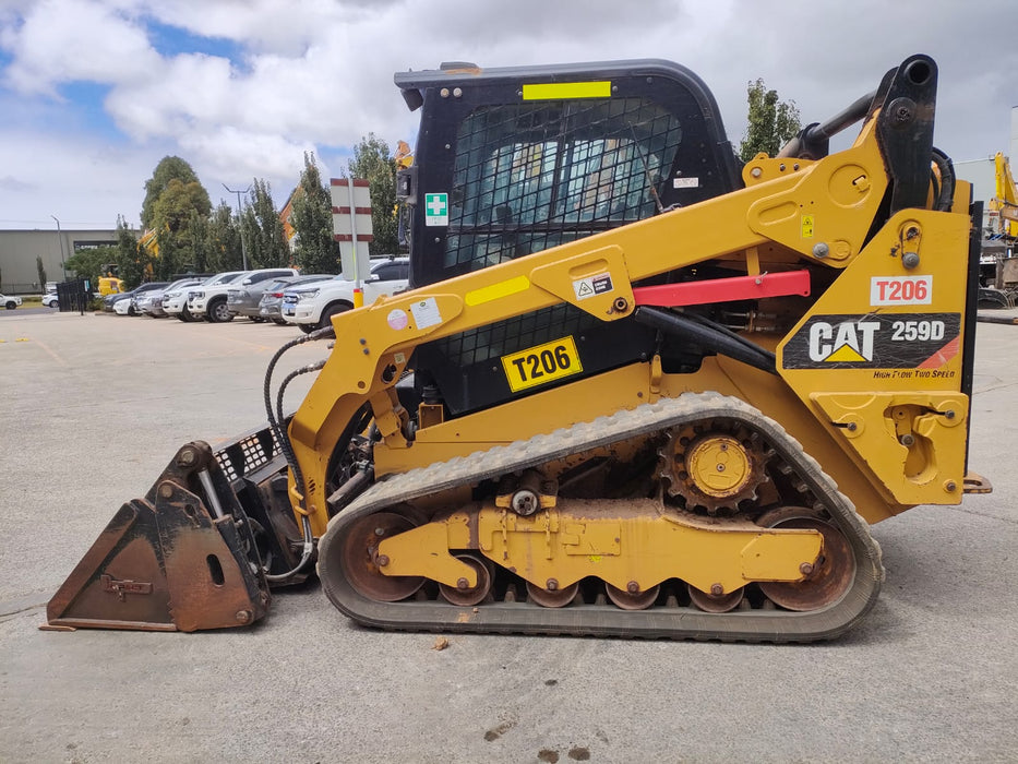 2018 CAT 259D TRACK LOADER (T683) WITH HI-FLOW, 4 IN 1 BUCKET AND 2640 HOURS