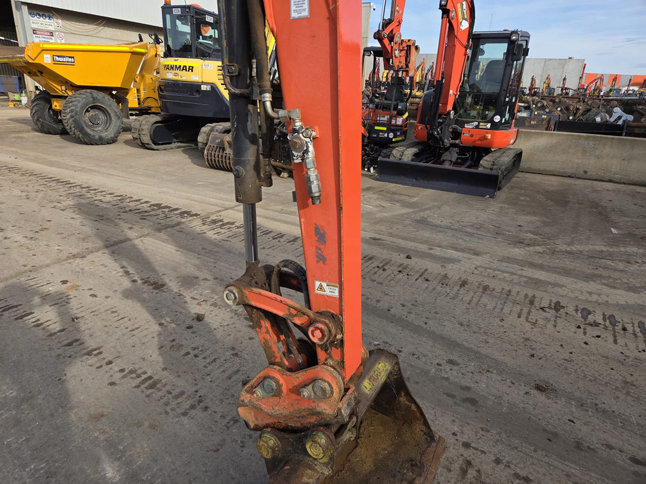 2019 KUBOTA U35-4 3.6T EXCAVATOR (M1081) WITH CAB, HITCH, BUCKETS AND 2035 HRS