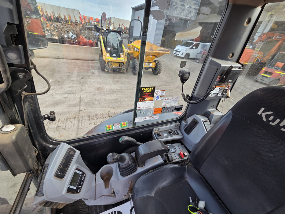 2019 KUBOTA U35-4 3.6T EXCAVATOR (M1081) WITH CAB, HITCH, BUCKETS AND 2035 HRS
