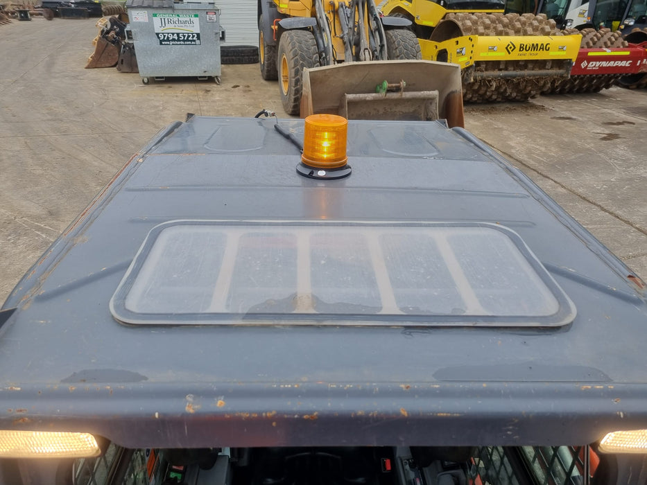 2022 KUBOTA SVL65-2 TRACK LOADER (T540) WITH 4 IN 1 BUCKET AND 670 HOURS