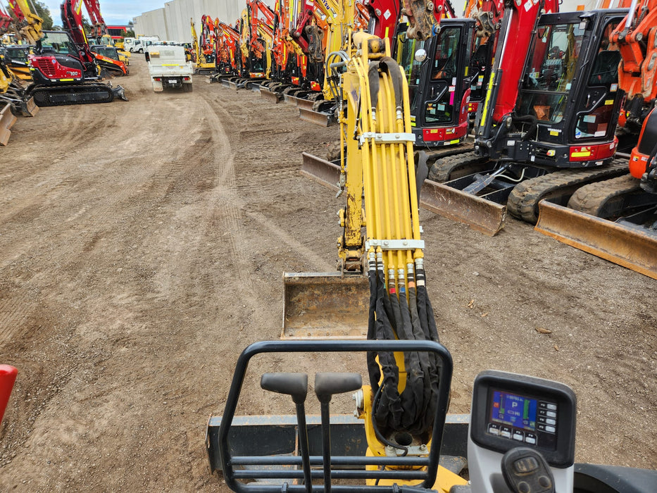 2022 KOMATSU PC30MR-5 3T EXCAVATOR (M892) WITH HITCH, BUCKETS, 785 HOURS