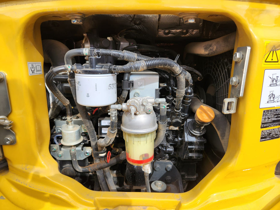 2022 KOMATSU PC30MR-5 3T EXCAVATOR (M892) WITH HITCH, BUCKETS, 785 HOURS