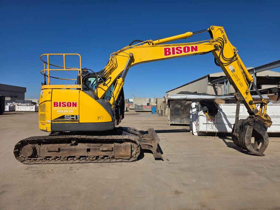 2018 SUMITOMO SH145X-6 EXCAVATOR WITH HITCH, BUCKETS AND 7200 HOURS