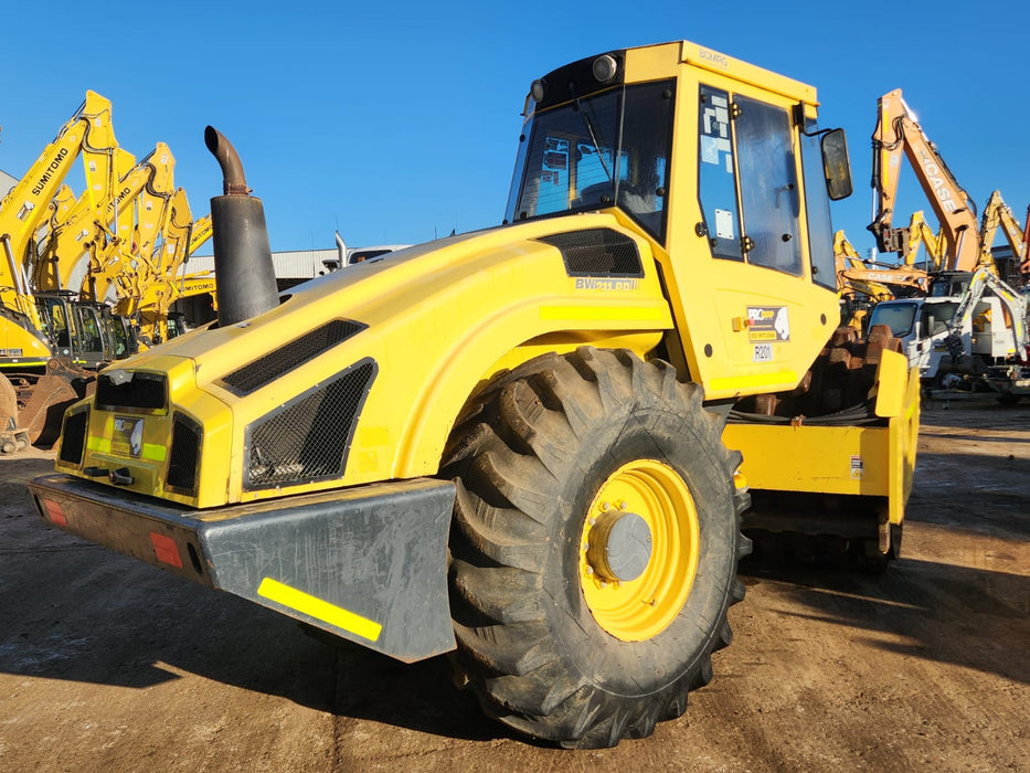 2012 BOMAG BW211PD-4 12T PADFOOT ROLLER WITH 3280 HOURS (R201)