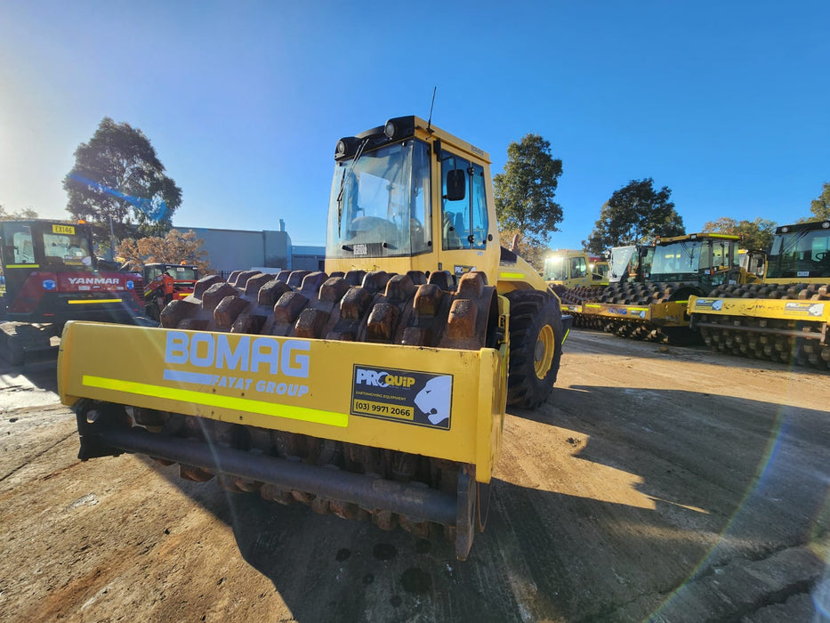 2012 BOMAG BW211PD-4 12T PADFOOT ROLLER WITH 3280 HOURS (R201)