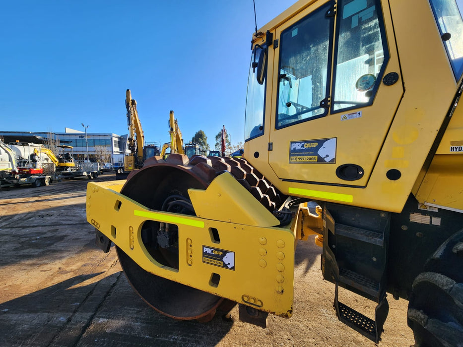 2012 BOMAG BW211PD-4 12T PADFOOT ROLLER WITH 3280 HOURS (R201)