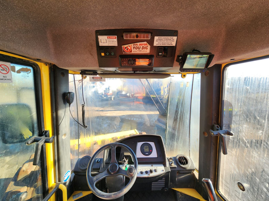 2012 BOMAG BW211PD-4 12T PADFOOT ROLLER WITH 3280 HOURS (R201)