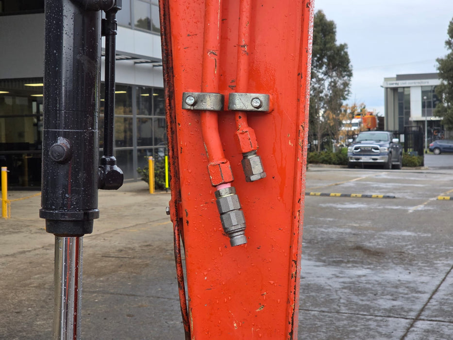 2017 KUBOTA U55-4 5.5T EXCAVATOR (M1078) WITH A/C CAB, HITCH AND 3365 HOURS