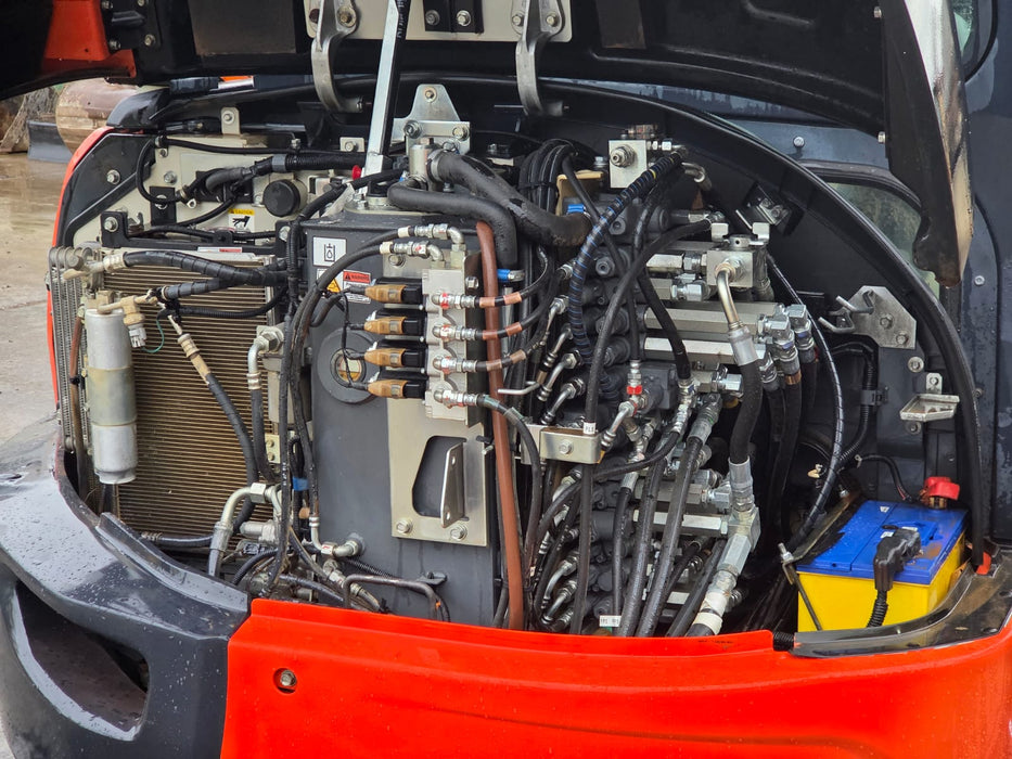 2017 KUBOTA U55-4 5.5T EXCAVATOR (M1078) WITH A/C CAB, HITCH AND 3365 HOURS