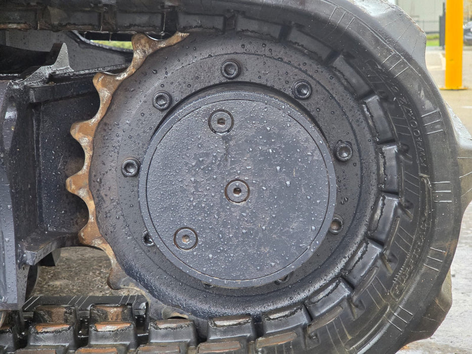 2017 KUBOTA U55-4 5.5T EXCAVATOR (M1078) WITH A/C CAB, HITCH AND 3365 HOURS