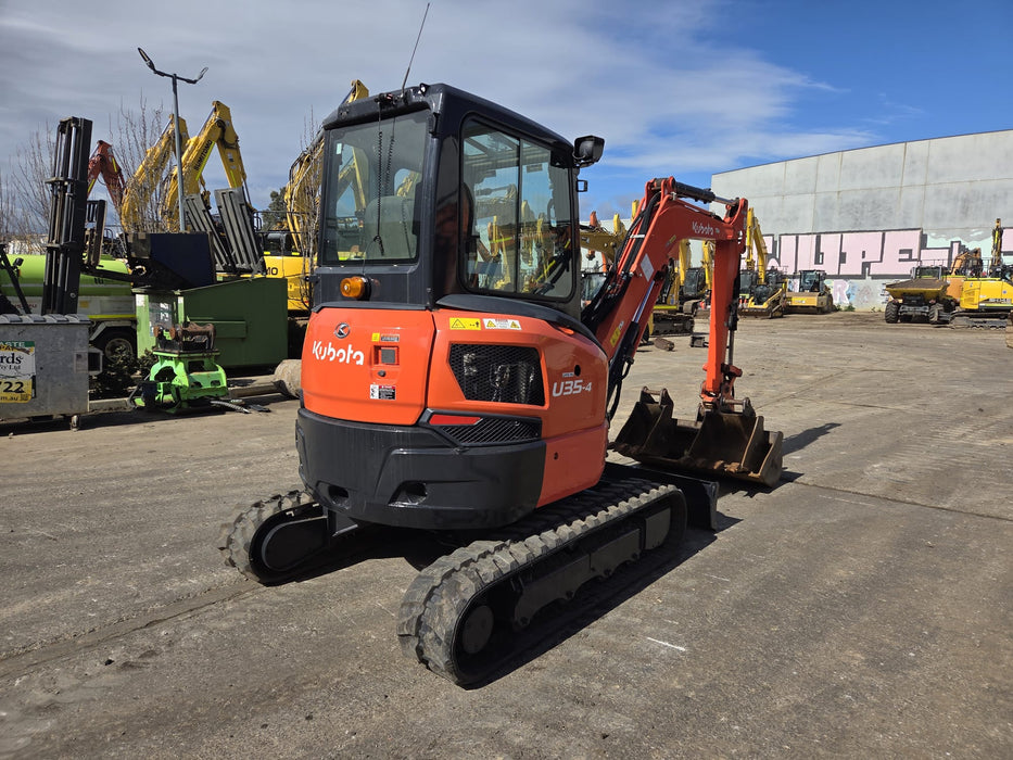 USED 2022 KUBOTA U35-4 3.6T EXCAVATOR WITH A/C CAB, BUCKETS AND 1560HRS