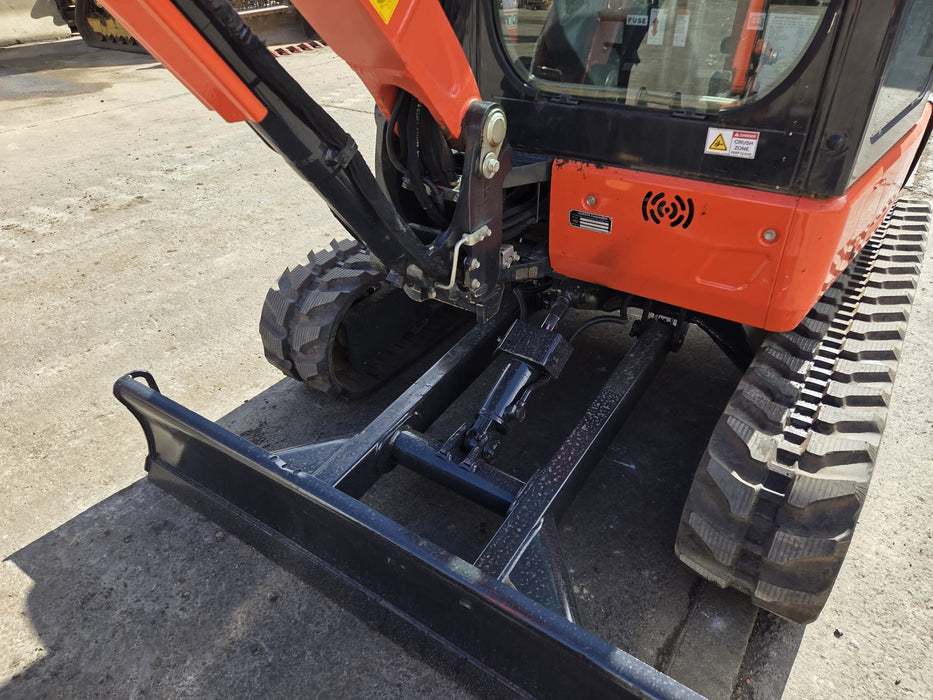 USED 2022 KUBOTA U35-4 3.6T EXCAVATOR WITH A/C CAB, BUCKETS AND 1560HRS