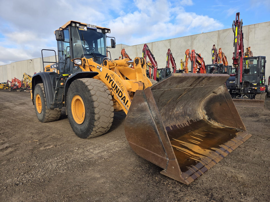 2019 HYUNDAI HL760-9 18T ARTIC WHEEL LOADER (L124) WITH HITCH, 5120 HRS