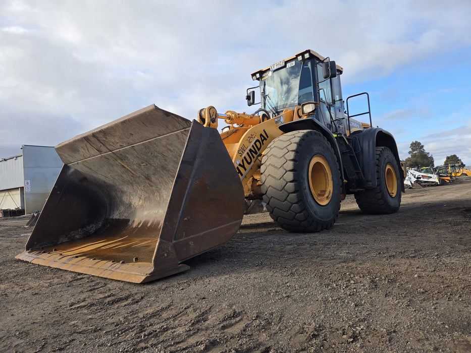 2019 HYUNDAI HL760-9 18T ARTIC WHEEL LOADER (L124) WITH HITCH, 5120 HRS