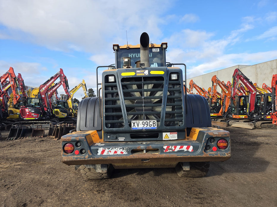 2019 HYUNDAI HL760-9 18T ARTIC WHEEL LOADER (L124) WITH HITCH, 5120 HRS